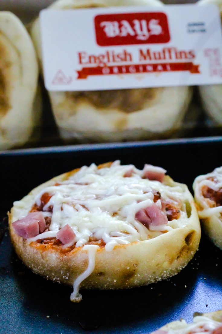 mini pizzas with bays english muffins
