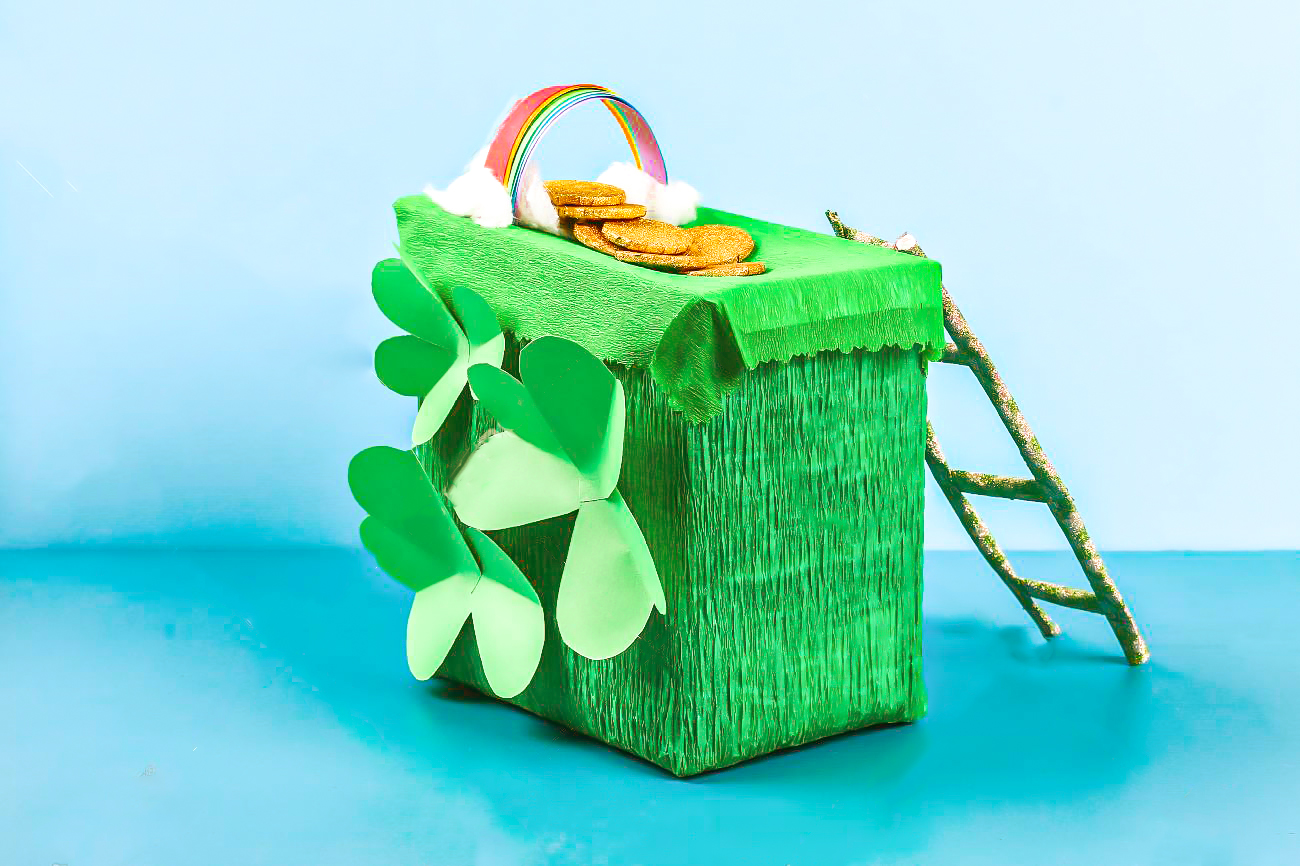 diy leprechaun trap with gold coins, rainbow and green ladder st patricks day 